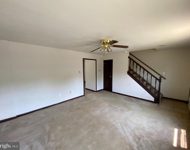 5145 Cottonwood Court - Photo Thumbnail 4