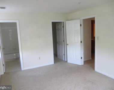 1024 Gardenview Loop - Photo Thumbnail 10