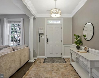 10613 Bristow Station Drive - Photo Thumbnail 3