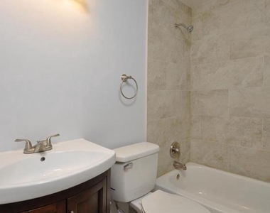 14006 Mapledale Avenue - Photo Thumbnail 6