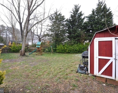 14006 Mapledale Avenue - Photo Thumbnail 9