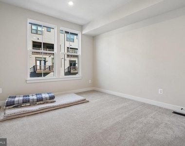 1660 Kirkman Street - Photo Thumbnail 16