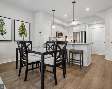 1660 Kirkman Street - Photo Thumbnail 8