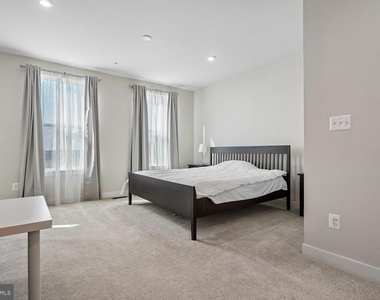 1660 Kirkman Street - Photo Thumbnail 13
