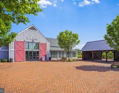 1660 Kirkman Street - Photo Thumbnail 27