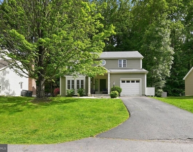 12844 Valleyhill Street - Photo Thumbnail 24