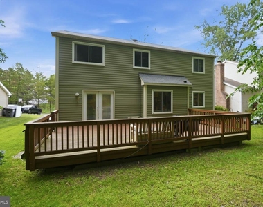 12844 Valleyhill Street - Photo Thumbnail 20