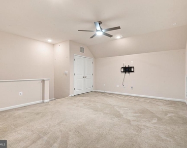 13913 Hollow Wind Way - Photo Thumbnail 35