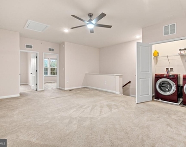 13913 Hollow Wind Way - Photo Thumbnail 32
