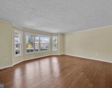 203 Markwood Drive - Photo Thumbnail 6
