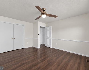 203 Markwood Drive - Photo Thumbnail 43