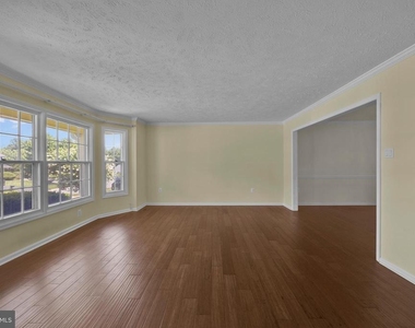 203 Markwood Drive - Photo Thumbnail 7