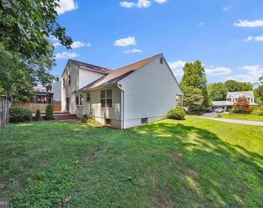 203 Markwood Drive - Photo Thumbnail 34