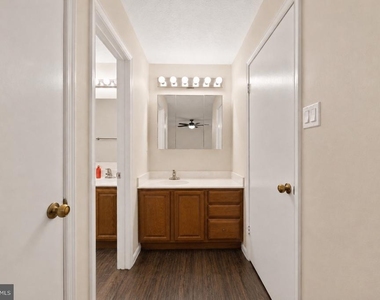 203 Markwood Drive - Photo Thumbnail 42