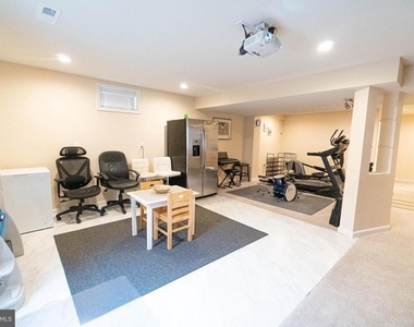 21934 Blackheath Way - Photo Thumbnail 27