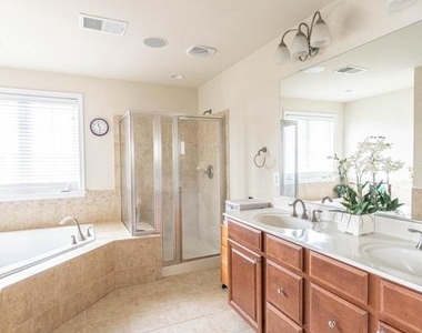 21934 Blackheath Way - Photo Thumbnail 23