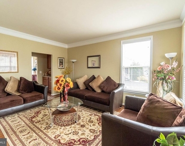 21934 Blackheath Way - Photo Thumbnail 3