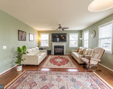 21934 Blackheath Way - Photo Thumbnail 6
