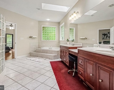 520 Oak Grove Drive - Photo Thumbnail 10
