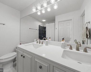 1122 Cypress Tree Place - Photo Thumbnail 19