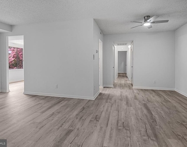 10223 Valentino Drive - Photo Thumbnail 5