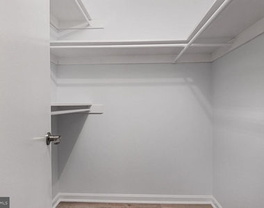 10223 Valentino Drive - Photo Thumbnail 24