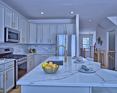 14679 Seasons Drive - Photo Thumbnail 4