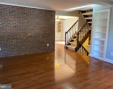 1666 Barnstead Drive - Photo Thumbnail 5