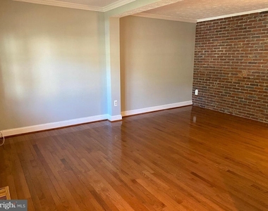1666 Barnstead Drive - Photo Thumbnail 4