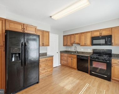 7978 Revenna Lane - Photo Thumbnail 6