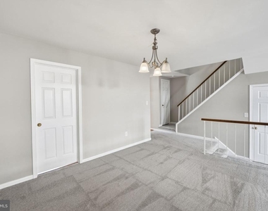 7978 Revenna Lane - Photo Thumbnail 9