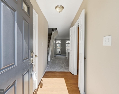 7978 Revenna Lane - Photo Thumbnail 4