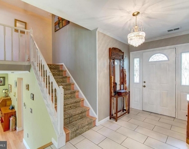 8857 Glenridge Court - Photo Thumbnail 3