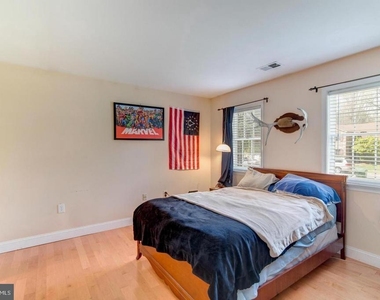 8857 Glenridge Court - Photo Thumbnail 22