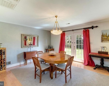 8857 Glenridge Court - Photo Thumbnail 9