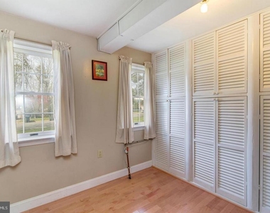 8857 Glenridge Court - Photo Thumbnail 23