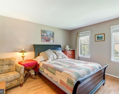 8857 Glenridge Court - Photo Thumbnail 19