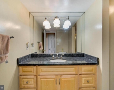 8857 Glenridge Court - Photo Thumbnail 21
