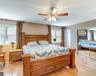 8857 Glenridge Court - Photo Thumbnail 16