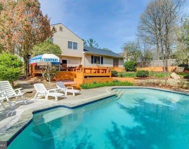 8857 Glenridge Court - Photo Thumbnail 25