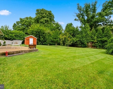 7414 Inzer Street - Photo Thumbnail 6