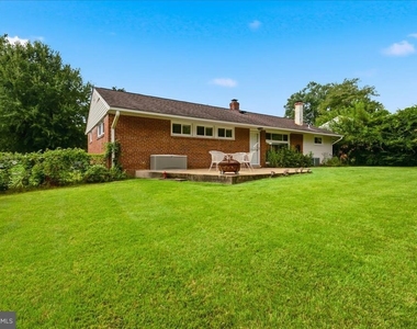 7414 Inzer Street - Photo Thumbnail 5
