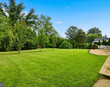 7414 Inzer Street - Photo Thumbnail 3