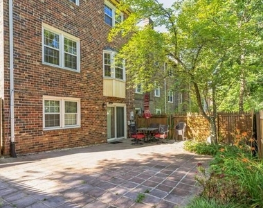 4600 Linmar Court - Photo Thumbnail 3