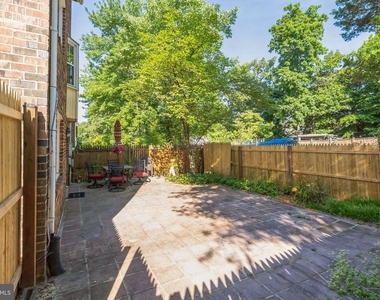 4600 Linmar Court - Photo Thumbnail 4