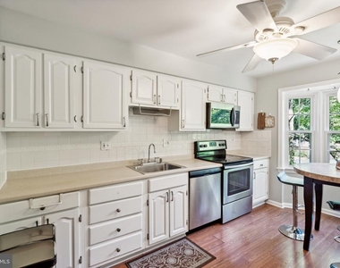 4600 Linmar Court - Photo Thumbnail 8