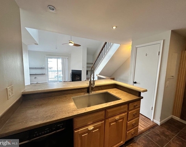 4311 Pembrook Village Drive - Photo Thumbnail 4