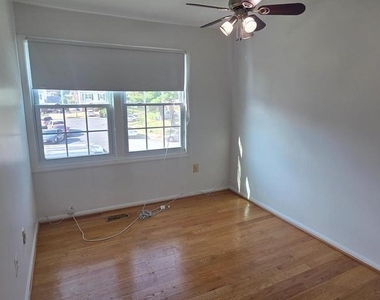 6823 Ben Franklin Road - Photo Thumbnail 23