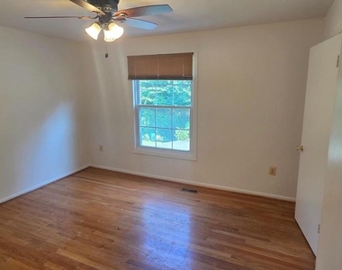 6823 Ben Franklin Road - Photo Thumbnail 21