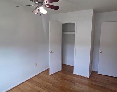 6823 Ben Franklin Road - Photo Thumbnail 24